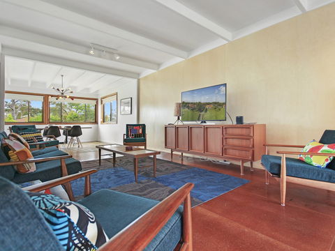 Sputnik Beach House - Accommodation Search 1