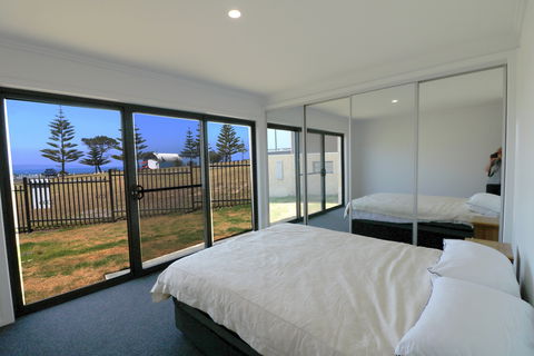 The Shore Break - Accommodation Search 1
