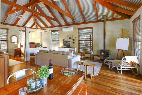 Billabong Moon - Accommodation Search 0