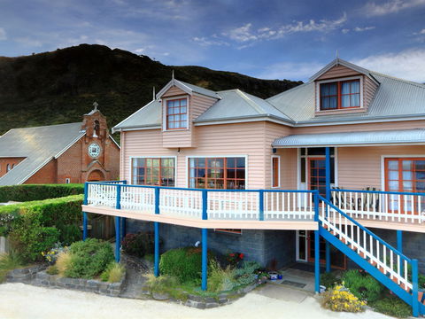 Hanlon House Bed And Breakfast - Accommodation Search 0
