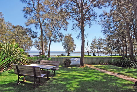 Bay Vista Waterfront - Accommodation Search 2