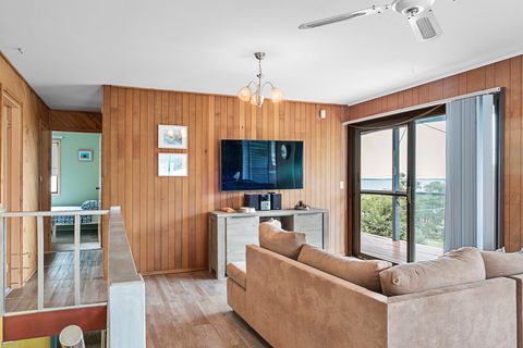Blenheim Blue - Accommodation Search 2