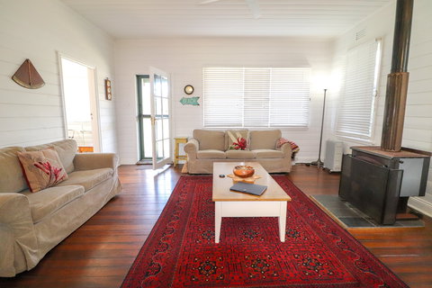 By The Beach At Catho - Accommodation Search 2