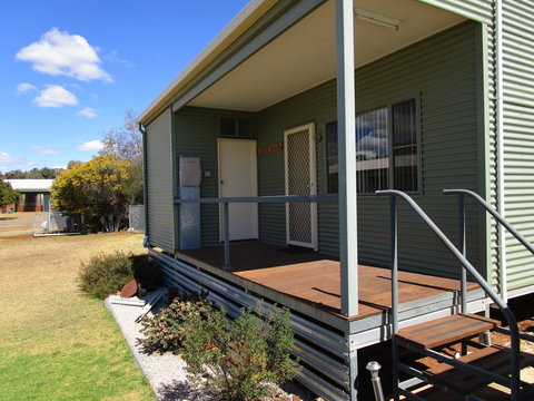 Caddy Shack Dunedoo - Accommodation Search 1