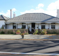 Ivy On Glenelg - Accommodation Search