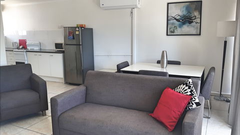 Jadran Motel And El Jays Holiday Lodge - Accommodation Search 2