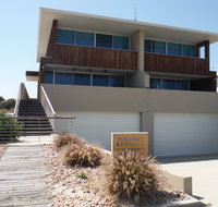 Relax At Tipara - Accommodation Search