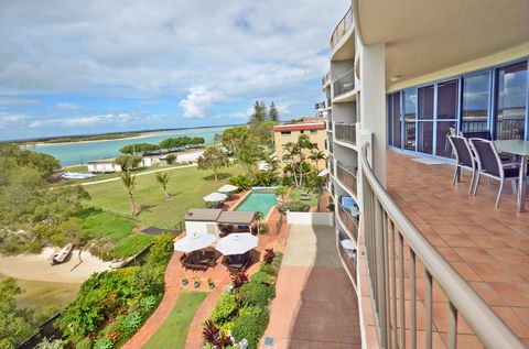 Sails Resort On Golden Beach - Accommodation Search 1