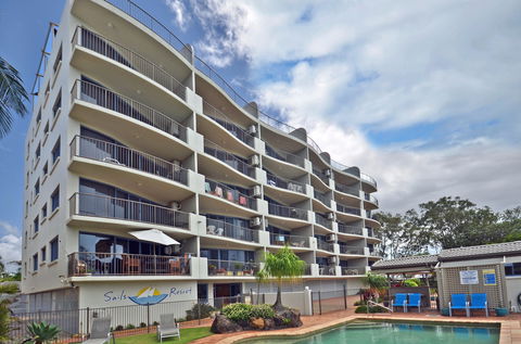 Sails Resort On Golden Beach - Accommodation Search 2