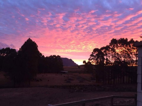 White Hawk Accommodation - Accommodation Search 1