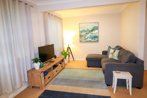 Beachside Cottage At Blacksmiths - Accommodation Search 1