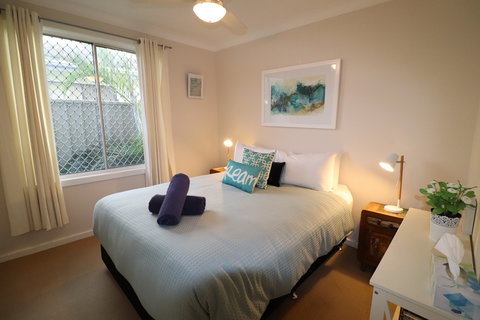 Beachside Cottage At Blacksmiths - Accommodation Search 2
