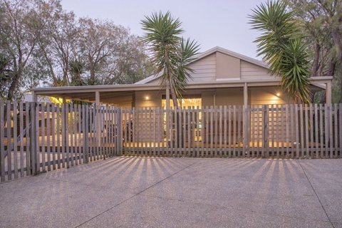 Boardwalk - Accommodation Search 0