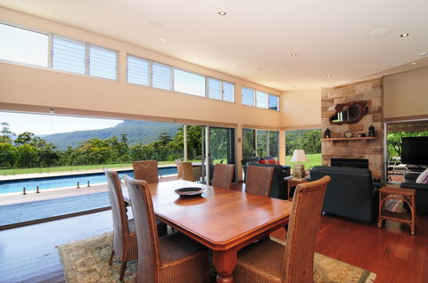 Bottlebrush Lodge - Accommodation Search 1