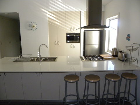 Couples Paradise In Cudmirrah - Accommodation Search 2