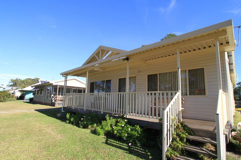 Cudmirrah Reef Cottage - Accommodation Search 0