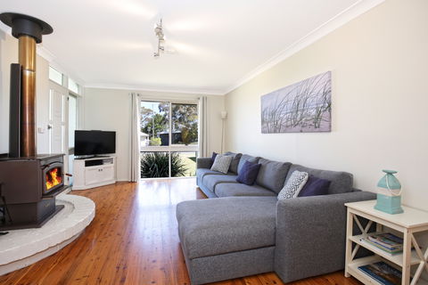 Hayes Beach House - Accommodation Search 2