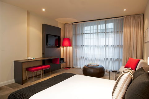 Mantra Hindmarsh Square - Accommodation Search 1