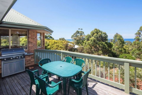 Ocean House - Accommodation Search 1