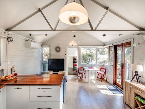 Serenity Cottage - Accommodation Search 0