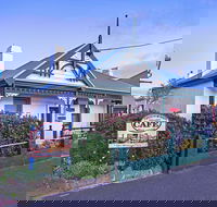 Touchwood Cottages  Gallery  Cafe - Accommodation Search