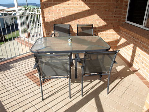 Walters Holiday Flats - Accommodation Search 1