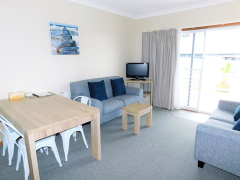 Walters Holiday Flats - Accommodation Search 2