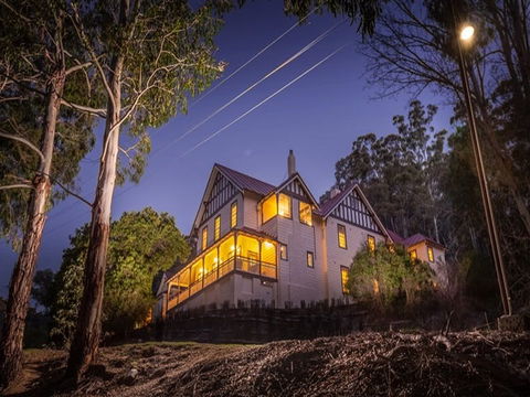 Yarrangobilly Caves House: Guest Rooms - Accommodation Search 0