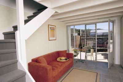 Oceanic Apartments - Accommodation Search 3