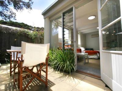 Oceanic Apartments - Accommodation Search 5