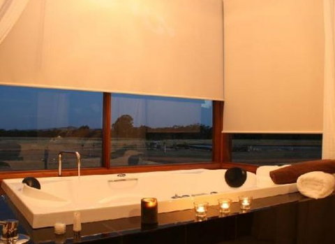 Aurora Cottages - Accommodation Search 1