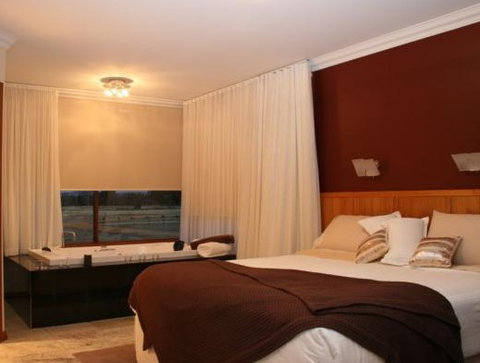 Aurora Cottages - Accommodation Search 2