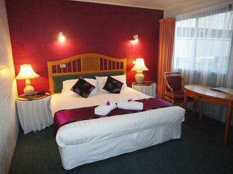 Town Palms Motel - Accommodation Search 1