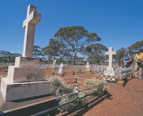 Coolgardie WA Accommodation Search