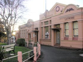 Court House Museum - Accommodation Search 0