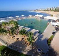 Kings Beach - Beachfront Salt Water Pool - Accommodation Search