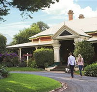 Historical Walk Through Russell Street - Accommodation Search