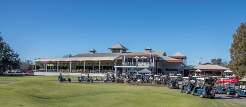 Club Catalina - Accommodation Search 5