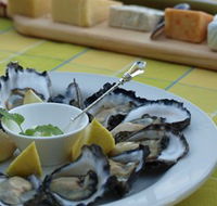 Oyster Shed on Wray Street - Accommodation Search