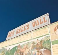 Ben Hall Wall - Accommodation Search
