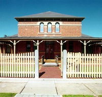 Wentworth Courthouse - Accommodation Search