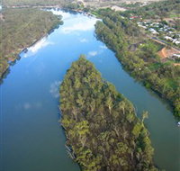 Sturt's Tree - Accommodation Search