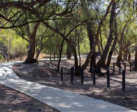 Nindigully Tourist And Visitor Area - Accommodation Search 1