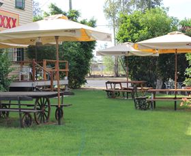 Francis Hotel Thallon - Accommodation Search 1