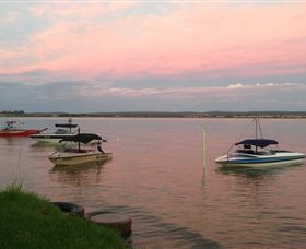 Griffith Boat Club - Accommodation Search 0