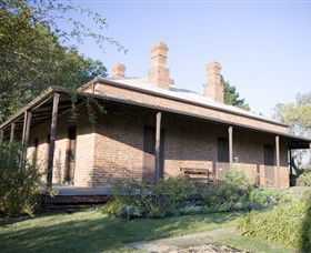 Lake View House - Accommodation Search 0