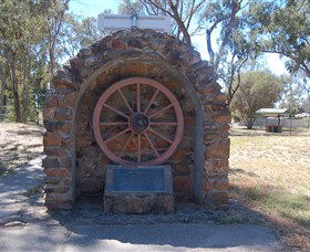 Jindera Pioneer Cairn - Accommodation Search 0
