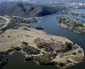 Lindsay Pryor National Arboretum - Accommodation Search 0
