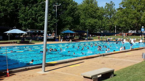 Dickson Aquatic Centre - Accommodation Search 3