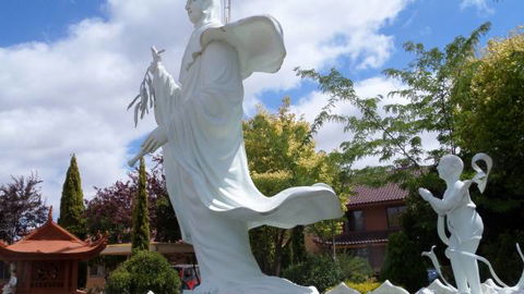 Sakyamuni Buddhist Centre/Van Hanh Monastery - Accommodation Search 3